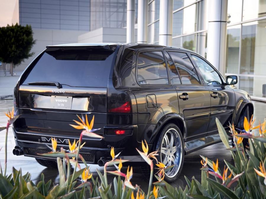  Volvo XC90 V8 Evolve Concept 2006 года  (фото 13 из 19)
